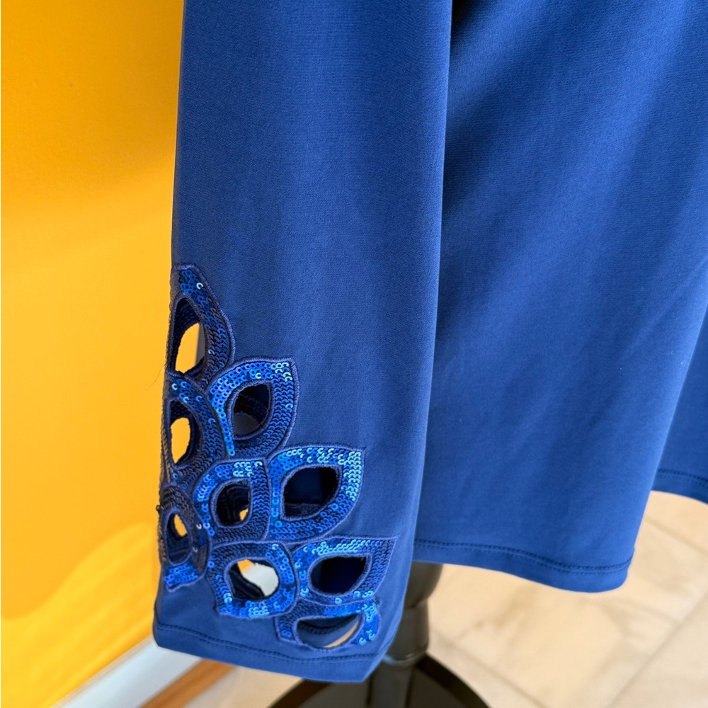Joan Boyce Blue Cutout Blouse - Picture 4 of 9